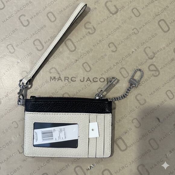 NWT Marc Jacobs The Groove Wristlet in Marshmallow Multi - Picture 1 of 8